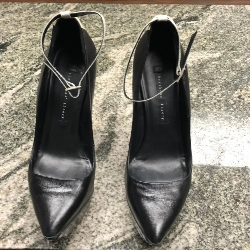 THEYSKENS' Theory Two-Tone Leather Shoes Wedges Size 39 USA 9